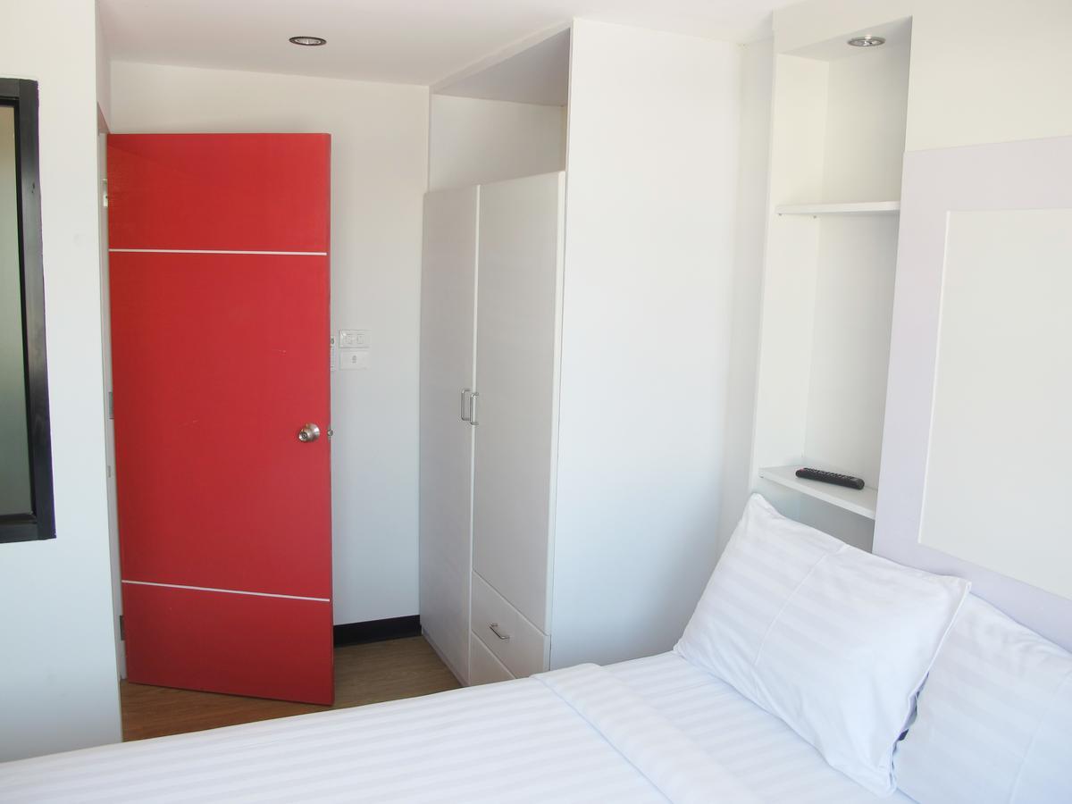 C Tower Hotel Surat Thani Quarto foto